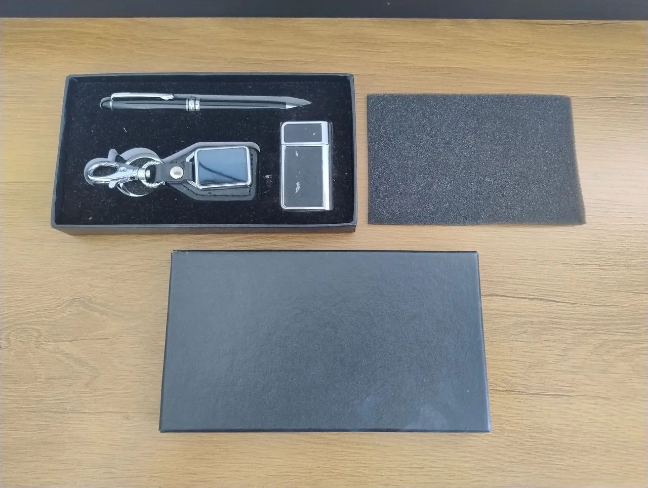 Kit Escritório - Caneta, Isqueiro e Chaveiro - Foto 2