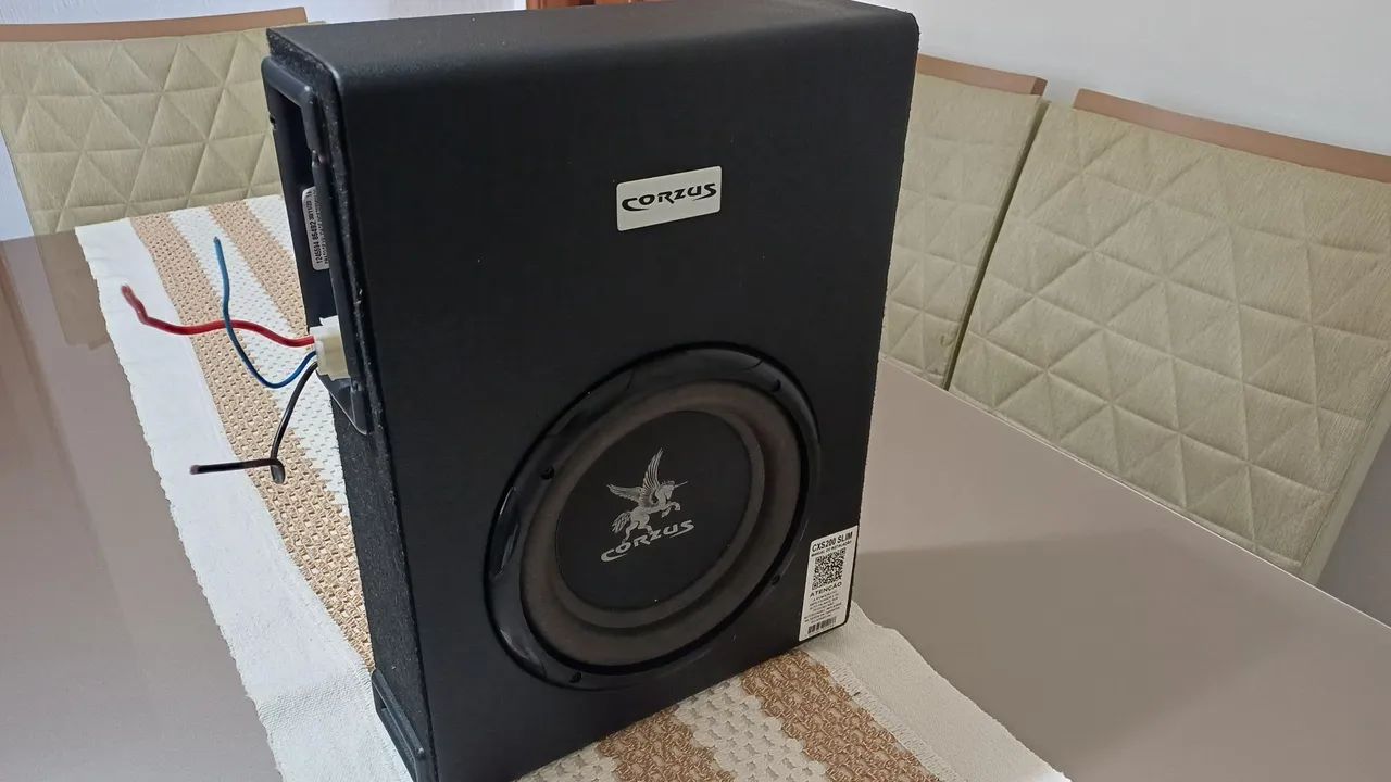 Vendo Caixa Subwoofer Slim 8" Corzus C200 + Cabos RCA
