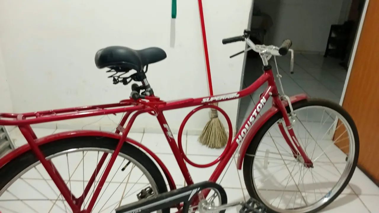 Vendo bicicleta hoston semi nova