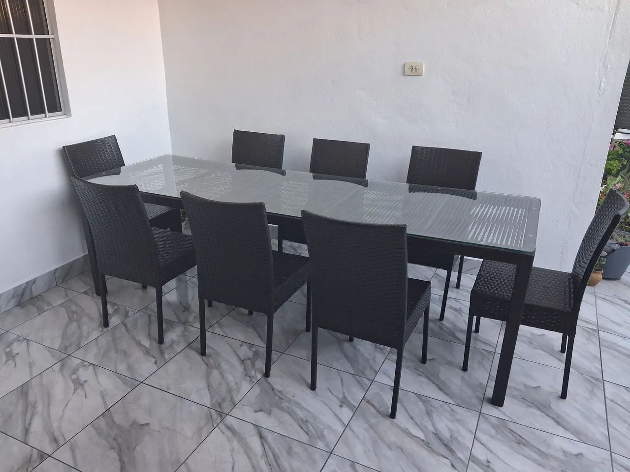 Jogo de mesa com 8 cadeiras  - Foto 2