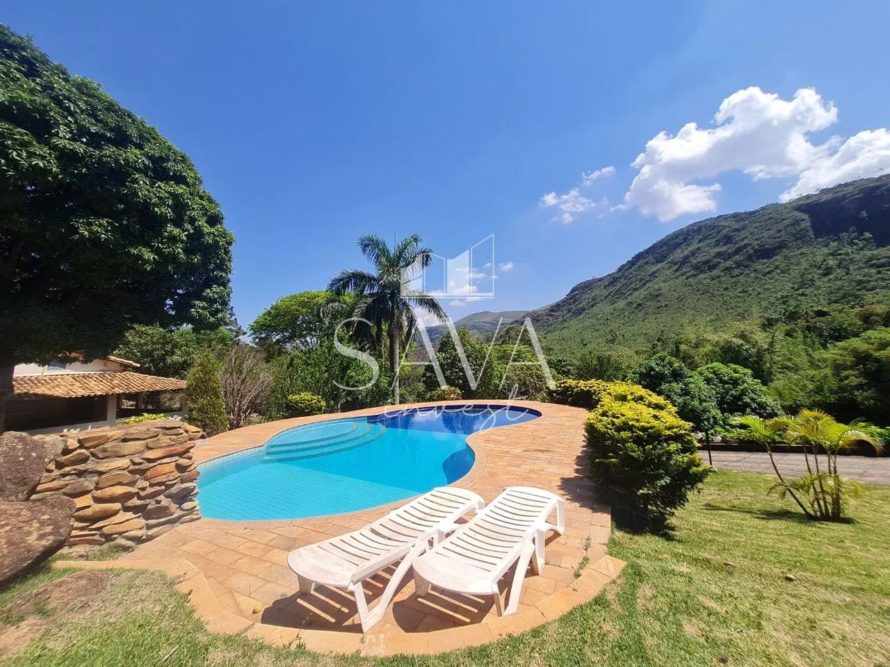 Sítio para aluguel com 400 m² no Zona Rural