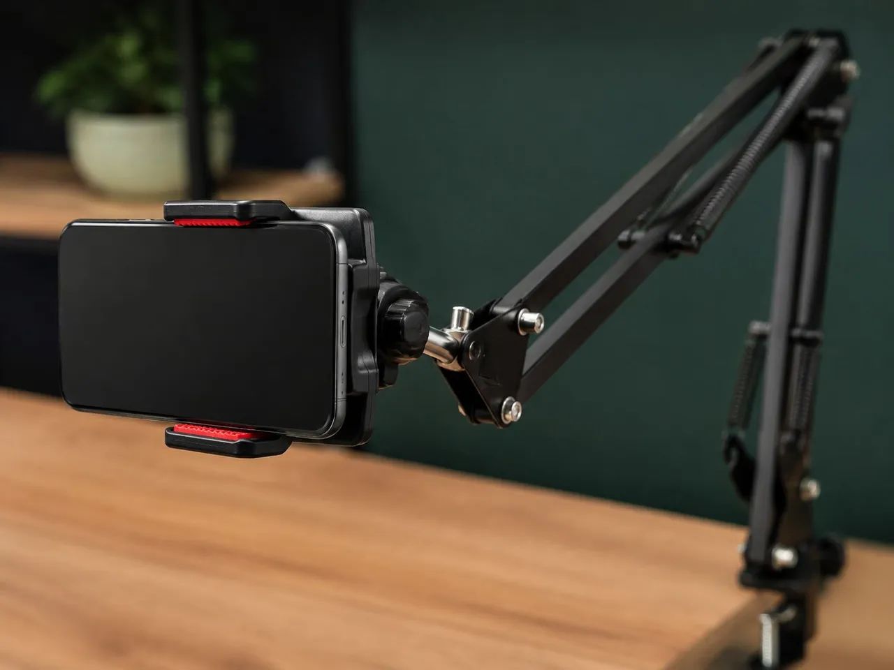 Suporte Articulado de Mesa para Celular com Garra - Foto 4