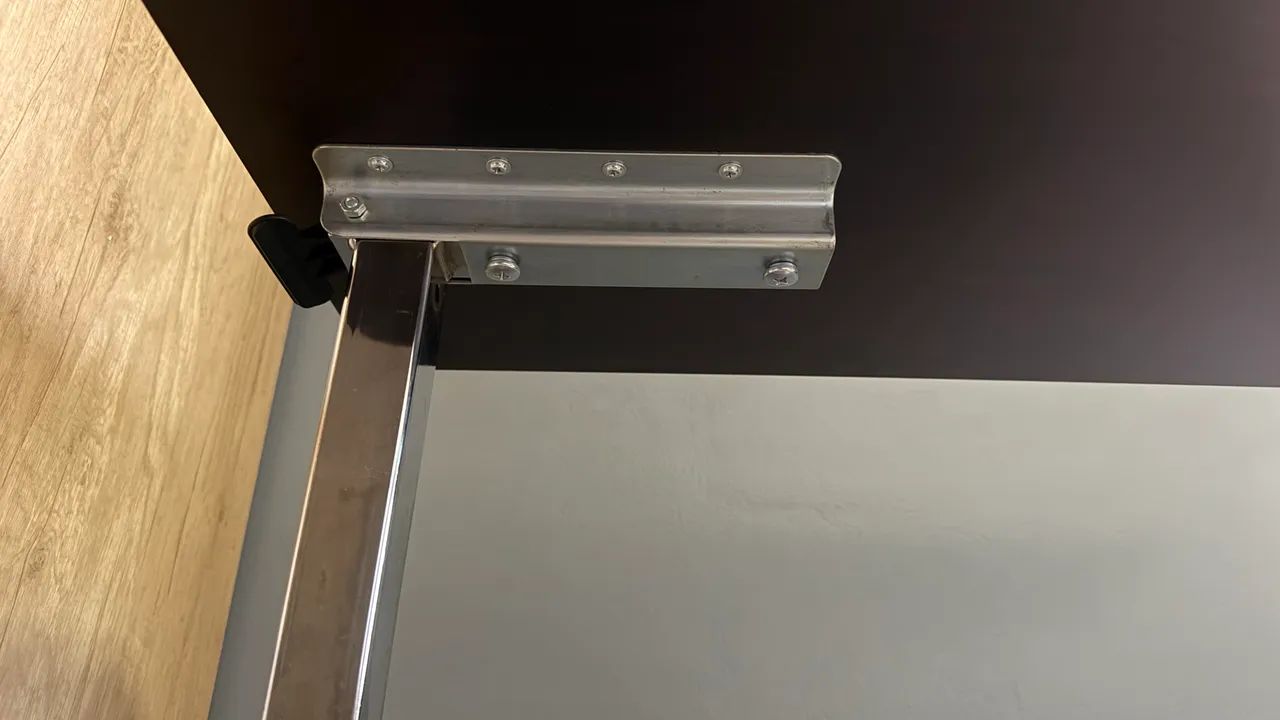Mesa de apoio regulável com rodinhas  - Foto 3