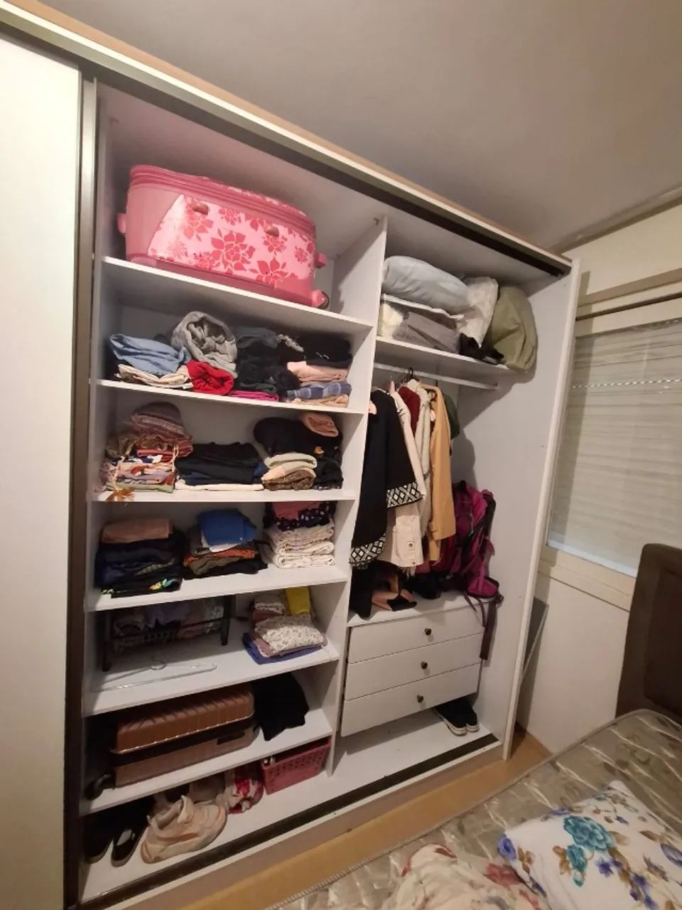 Guarda-roupa 3 portas com espelho - Foto 4