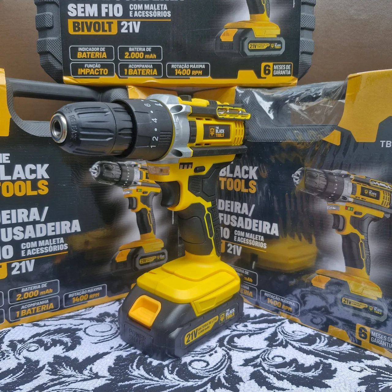 Parafusadeira/Furadeira de Impacto 21V The Black Tools + Maleta e Kit Acessórios
