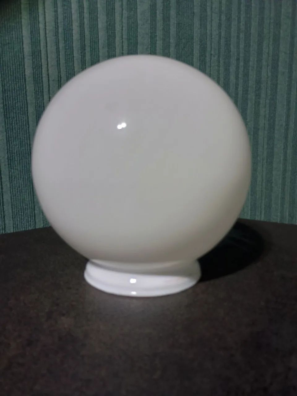 Lustre branco de vidro