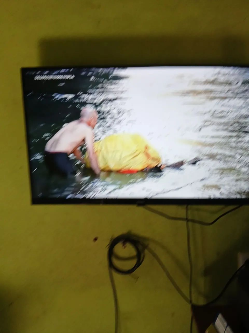 Tv32 google tv Philips  - Foto 3