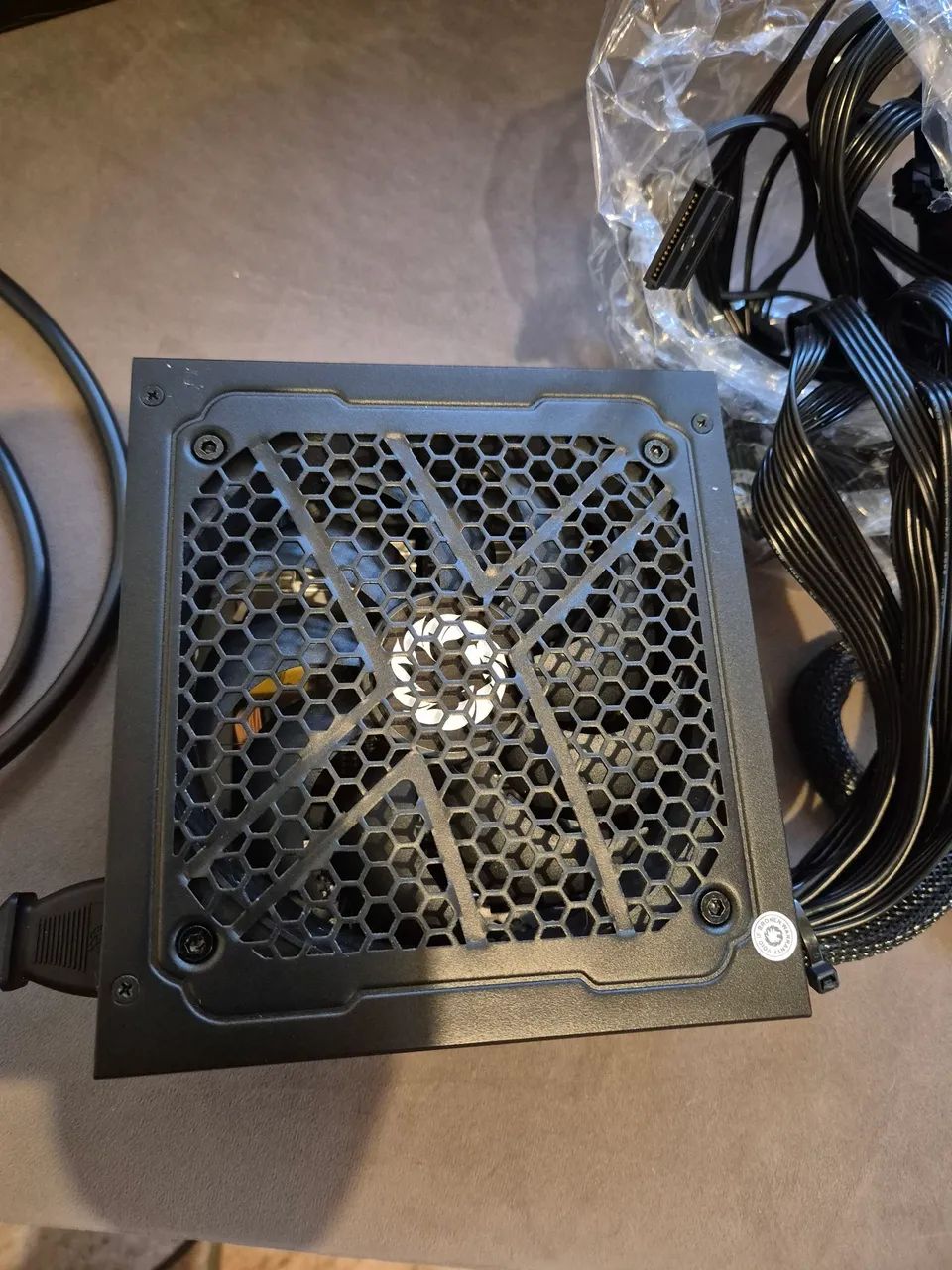 Fonte Gamemax Gx700 700w 80 Plus Gold - Foto 2