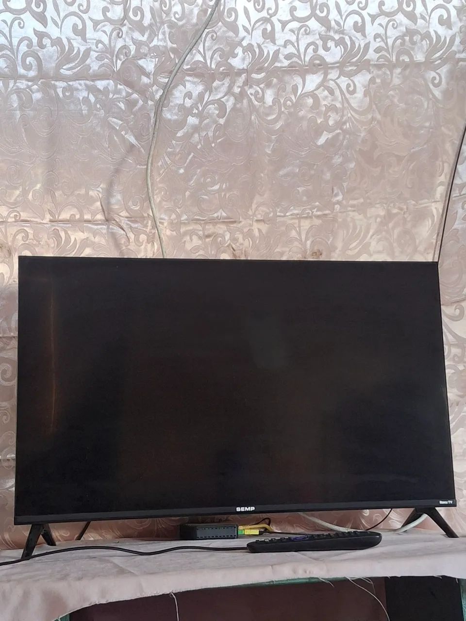 Vende-se uma TV 