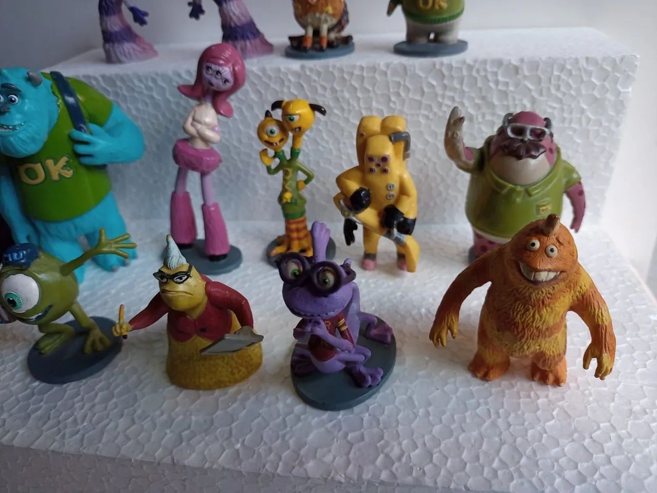 Bonecos Coleção Monstro S.A miniaturas Disney  - Foto 3