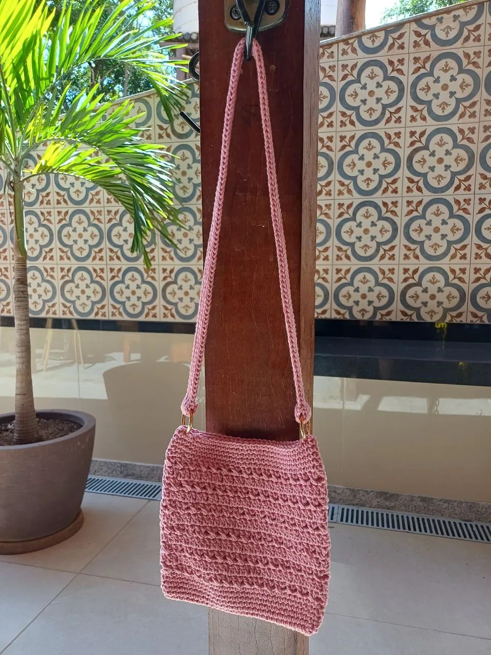 Bolsa de crochê Doce Encanto. - Foto 4