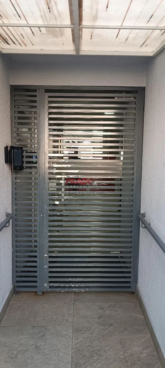Kitnet à venda em Maringá, Zona 07, com 1 quarto, com 28 m², AREZZO - Foto 3