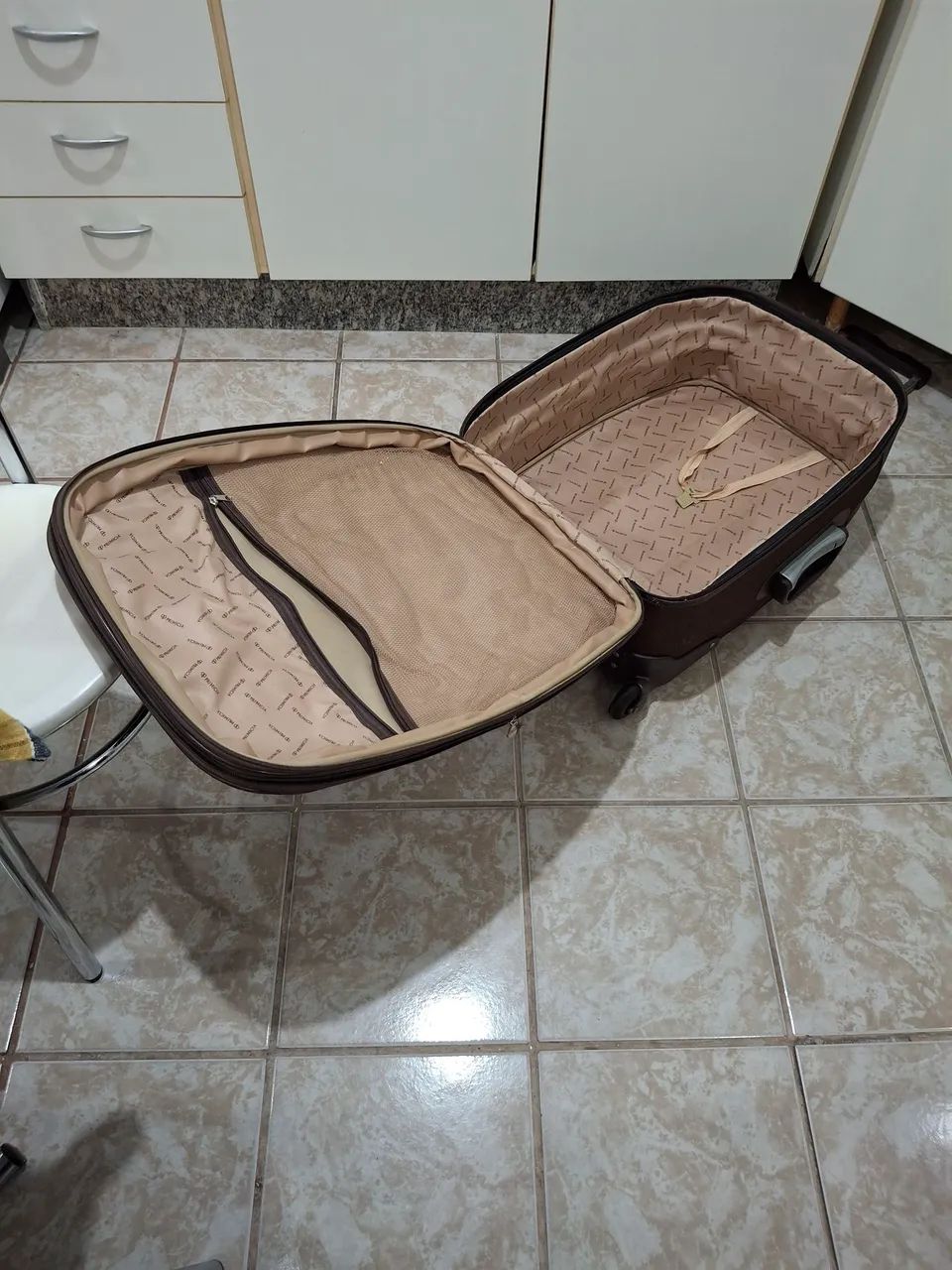 Mala Prímicia grande em bom estado - Foto 3
