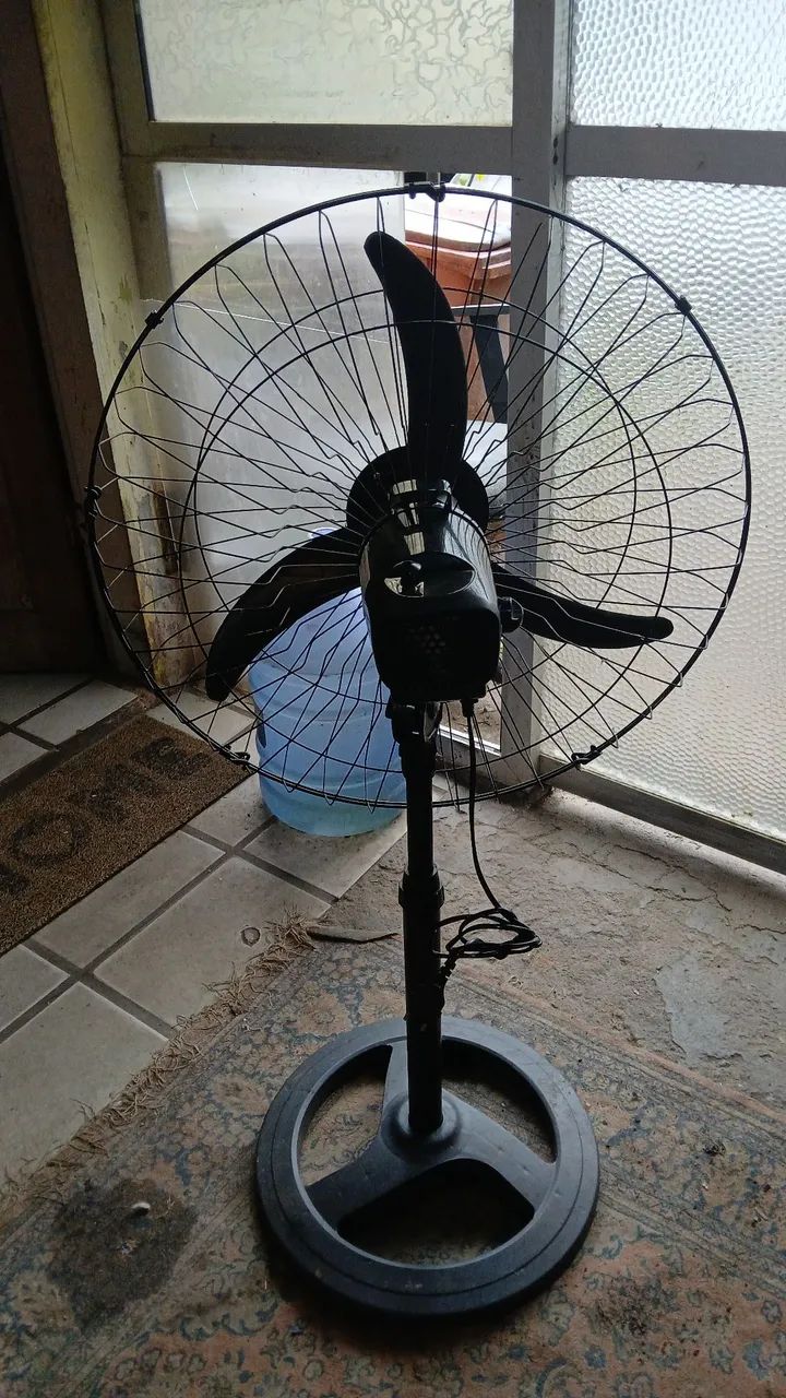 Ventilador de pé Ventisol  - 220v. - Foto 2