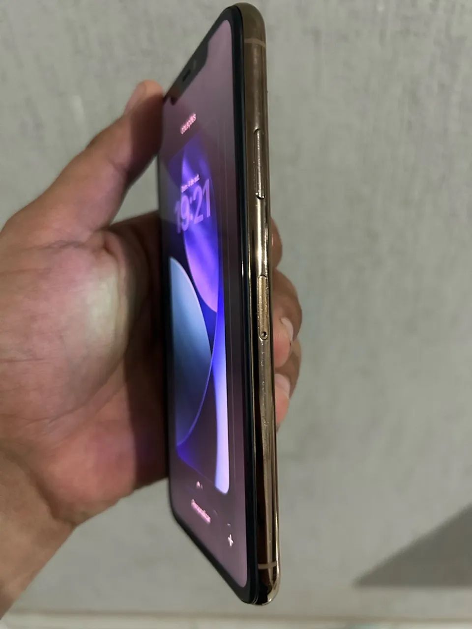 iPhone 11 Pro Max 64GB - Foto 2