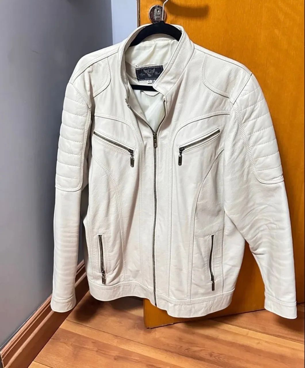 Jaqueta de couro legítimo , marca Igne Bull, cor off white  - Foto 2