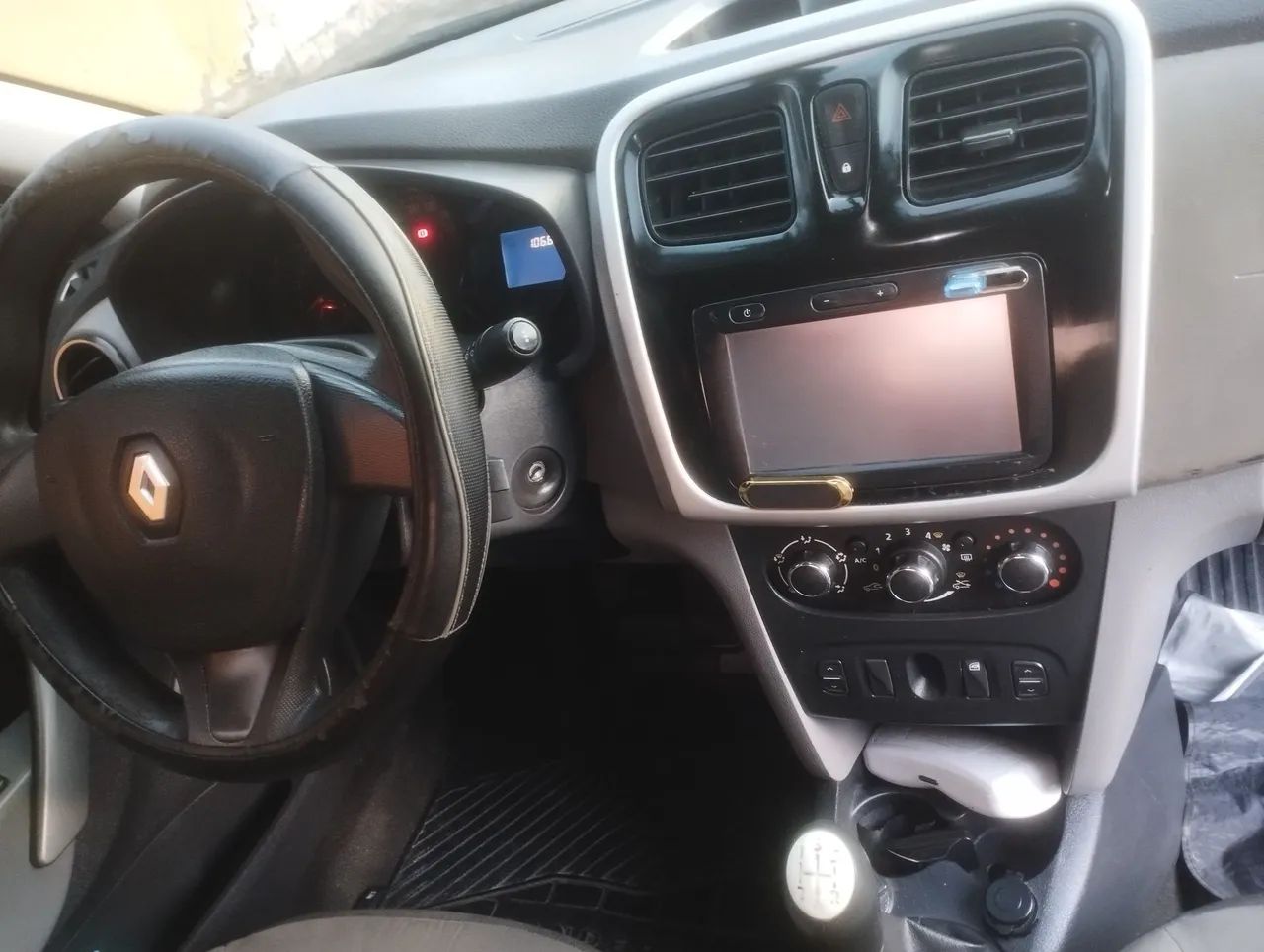 Renault Logan Expression Flex 1.6 16V 4P 2019 - Foto 4
