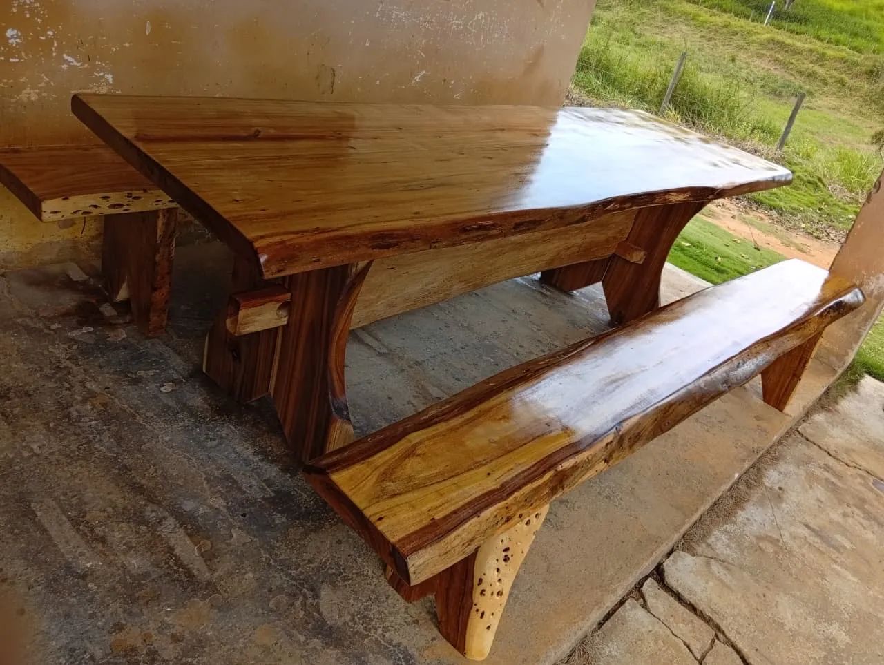 Mesa de madeira 