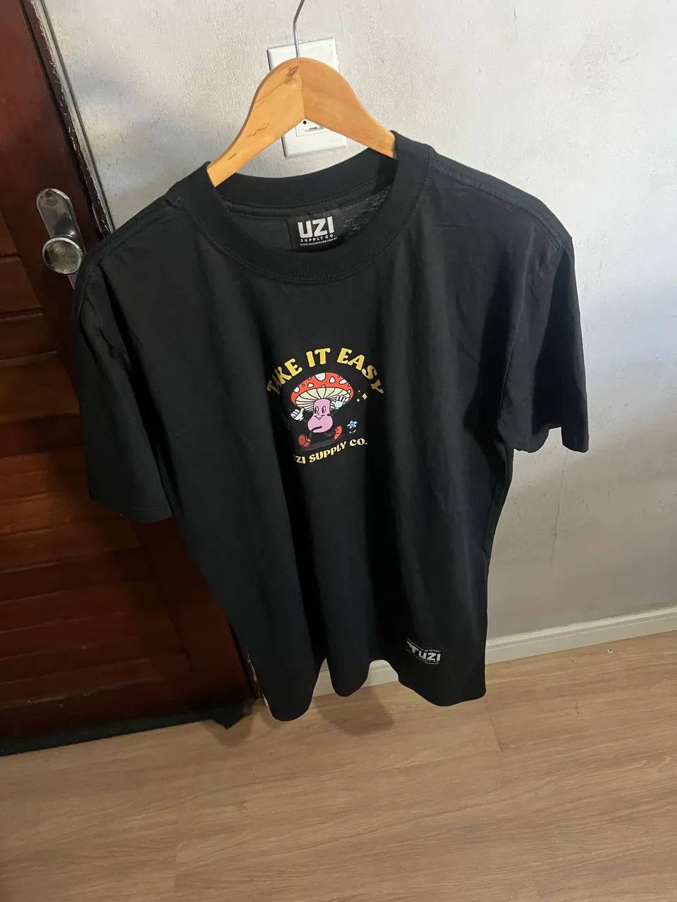 Camisa oversize uzi