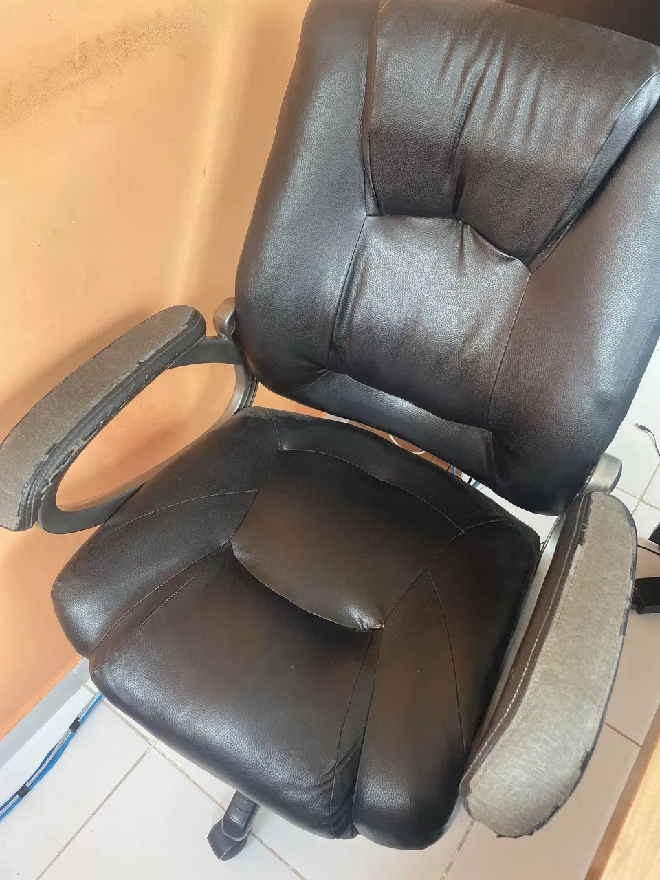 Cadeira de escritório presidente - Foto 2