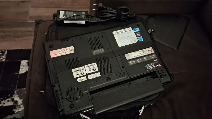 Notebook LG I3 4Gb SSD - Foto 2