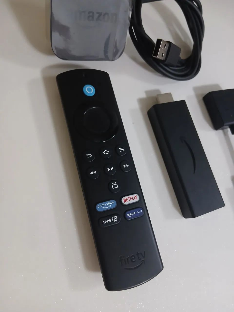 Fire TV Stick Lite Amazon com Controle Alexa