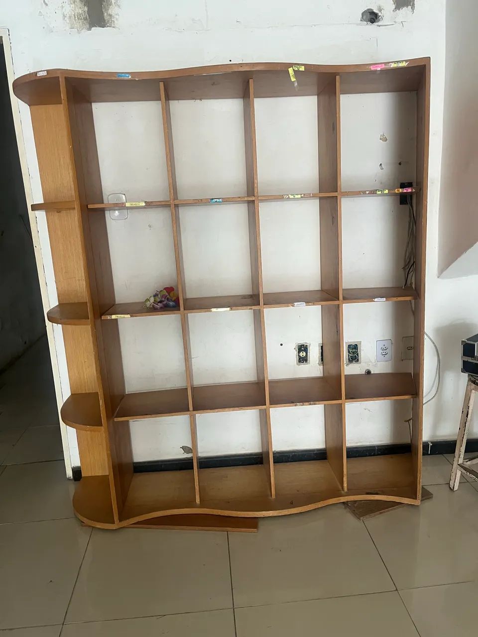 Vendo prateleira colmeia em mdf  - Foto 3