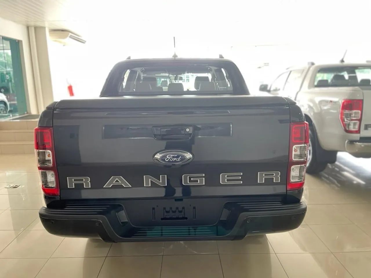 Ford Ranger Black 2.2 4X2 CD Diesel AUT 2023 - Foto 5