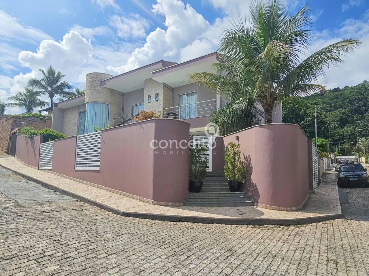 Casa Mobiliada com 3 Suítes na Velha!