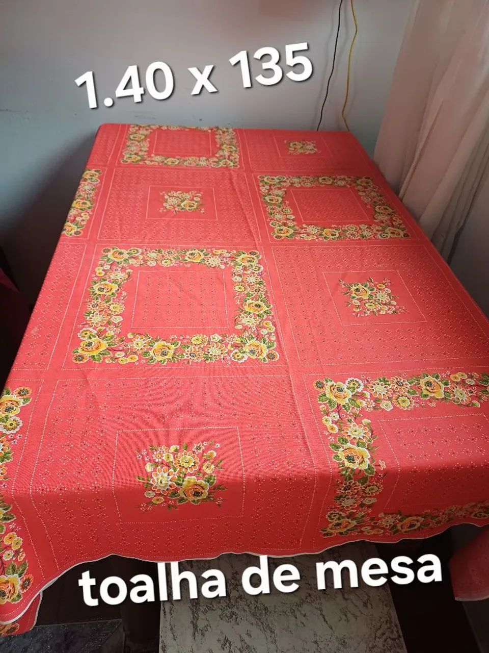 Toalha de mesa nova
