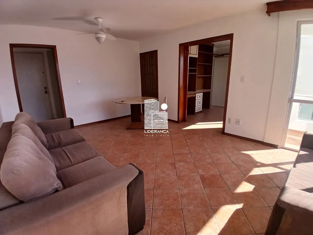 APARTAMENTO 03 DORMITÓRIOS NO BAIRRO CARVOEIRA - Foto 2