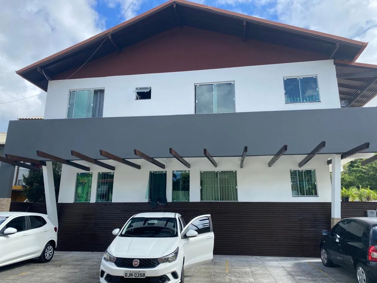 Aluga-se apartamento na Lagoa da Conceição 