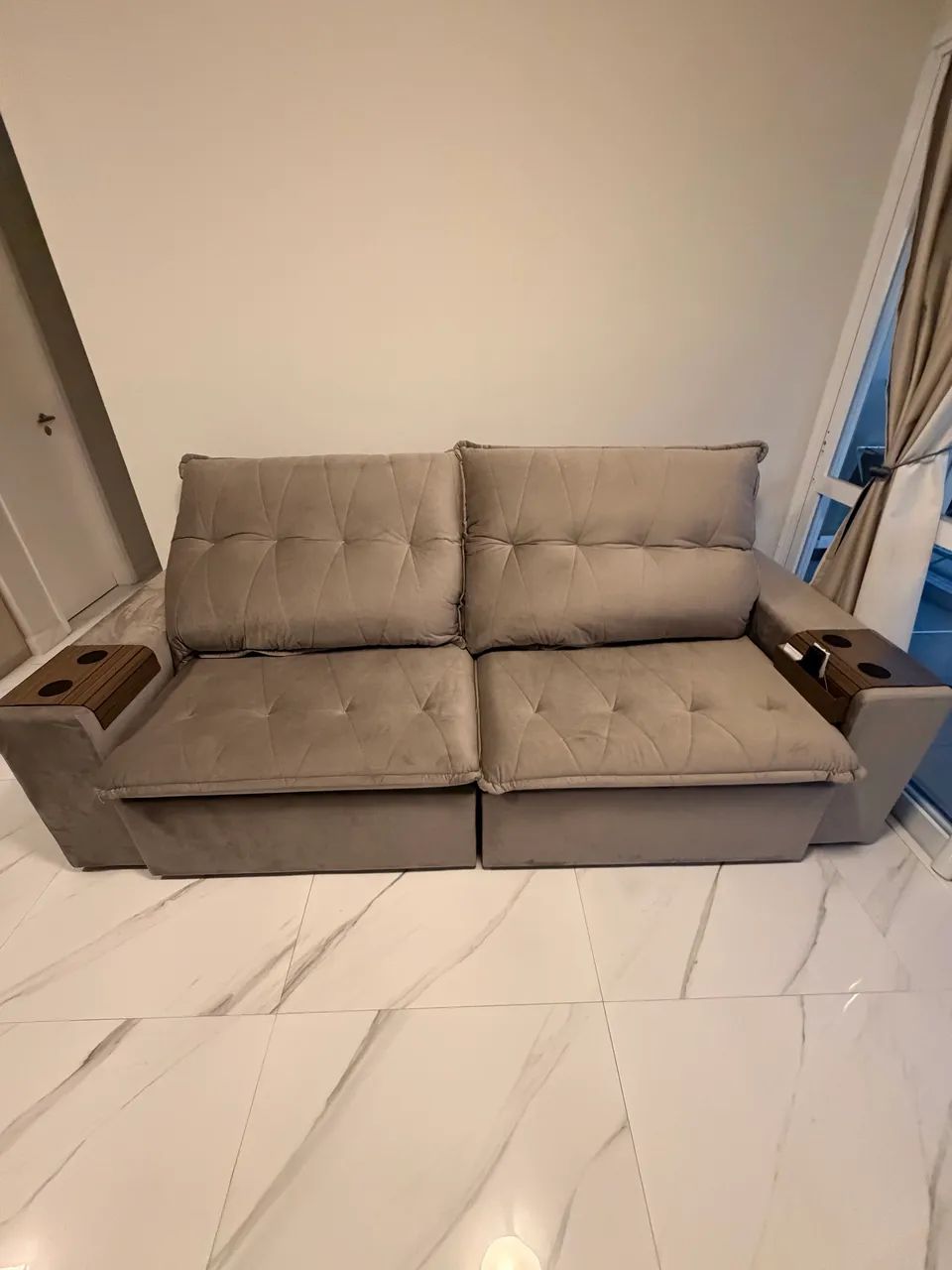 Sofá 4 lugares - Foto 3