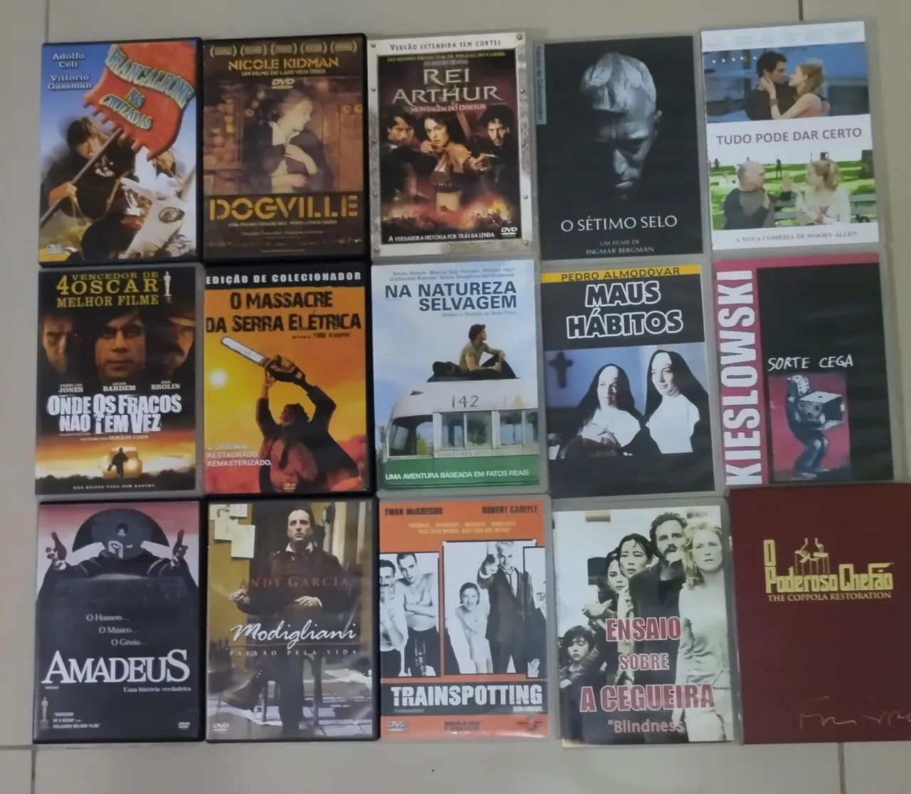 Vende-se DVDs