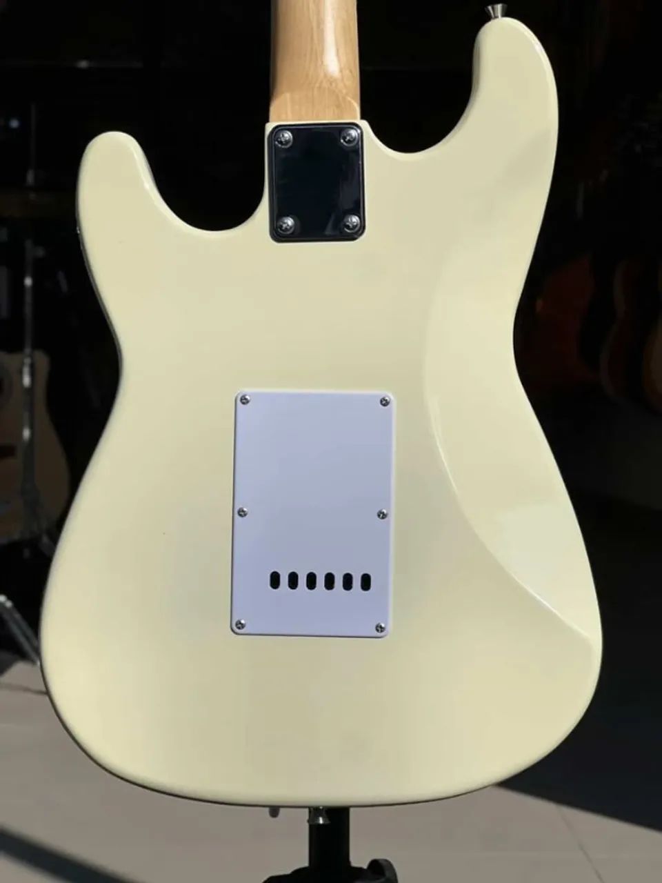 Guitarra MXT stratocaster - Foto 5