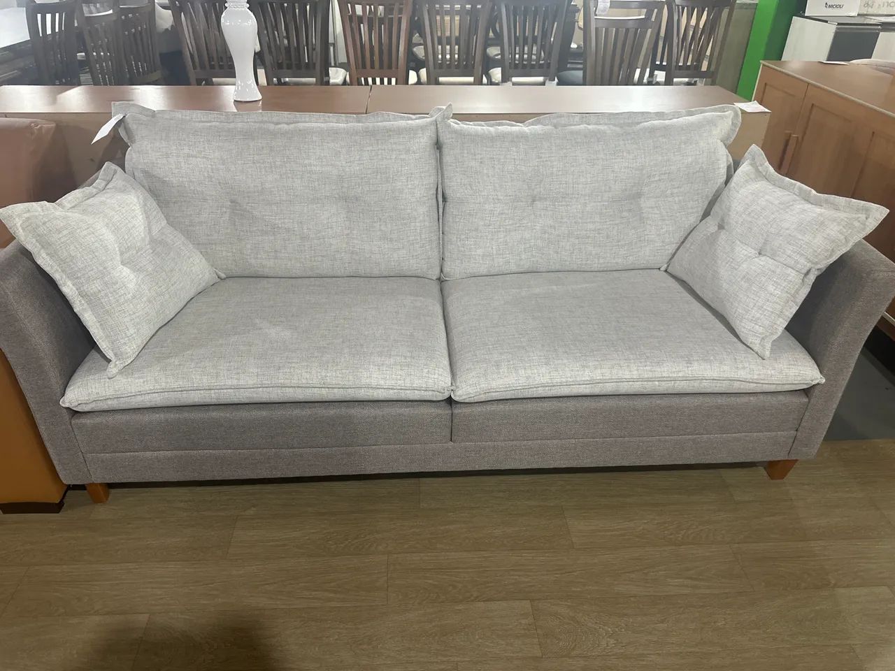 Estofado living 2,05 com almofada / NOVO 