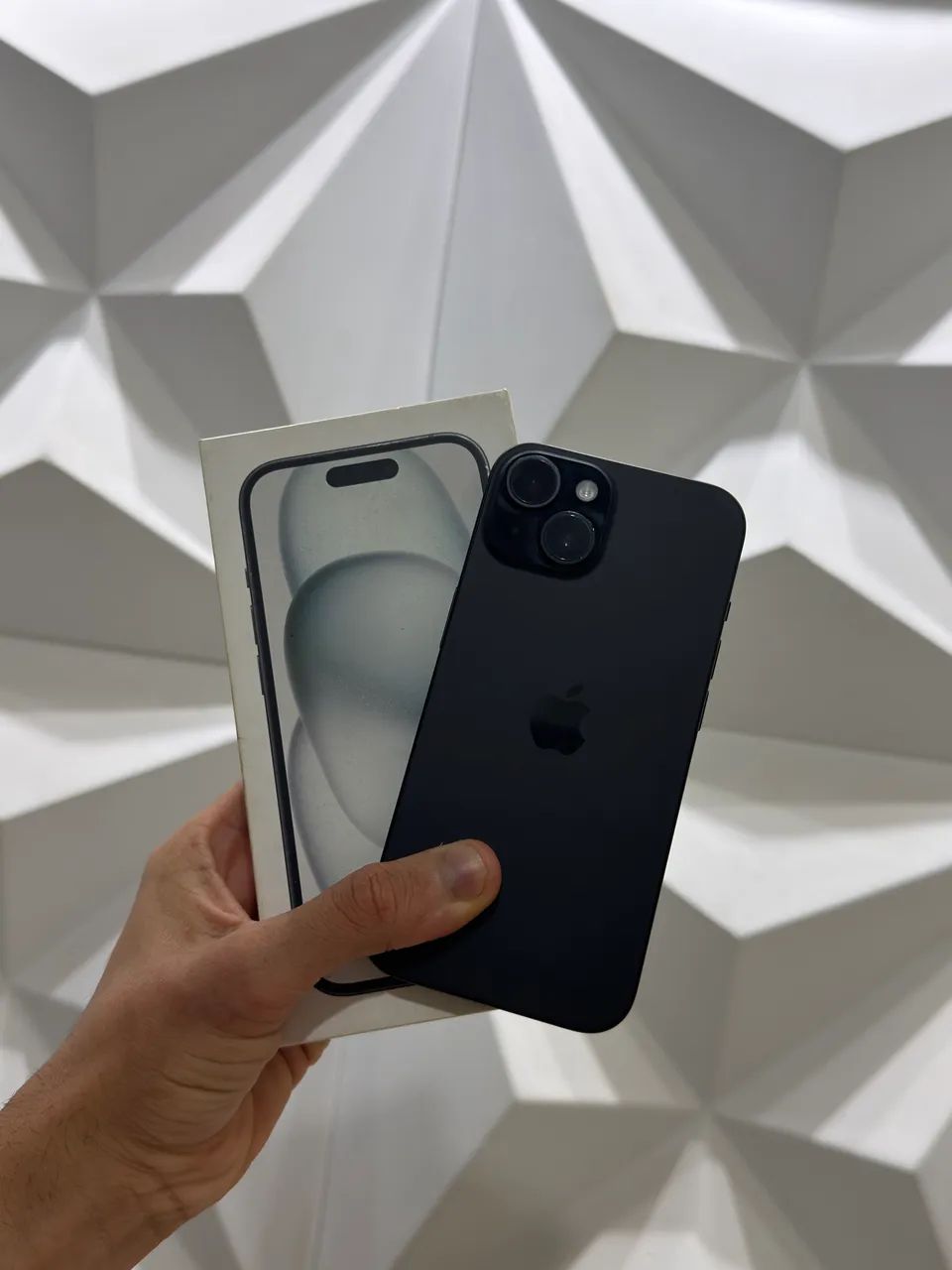 iPhone 15 