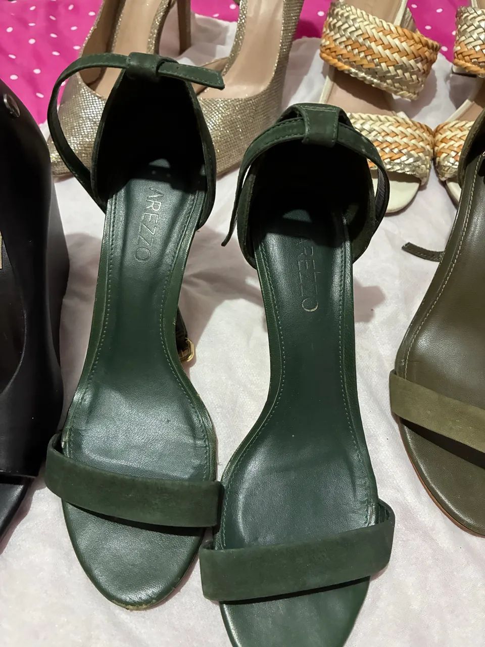 Lote de sapatos e sandálias  - Foto 4