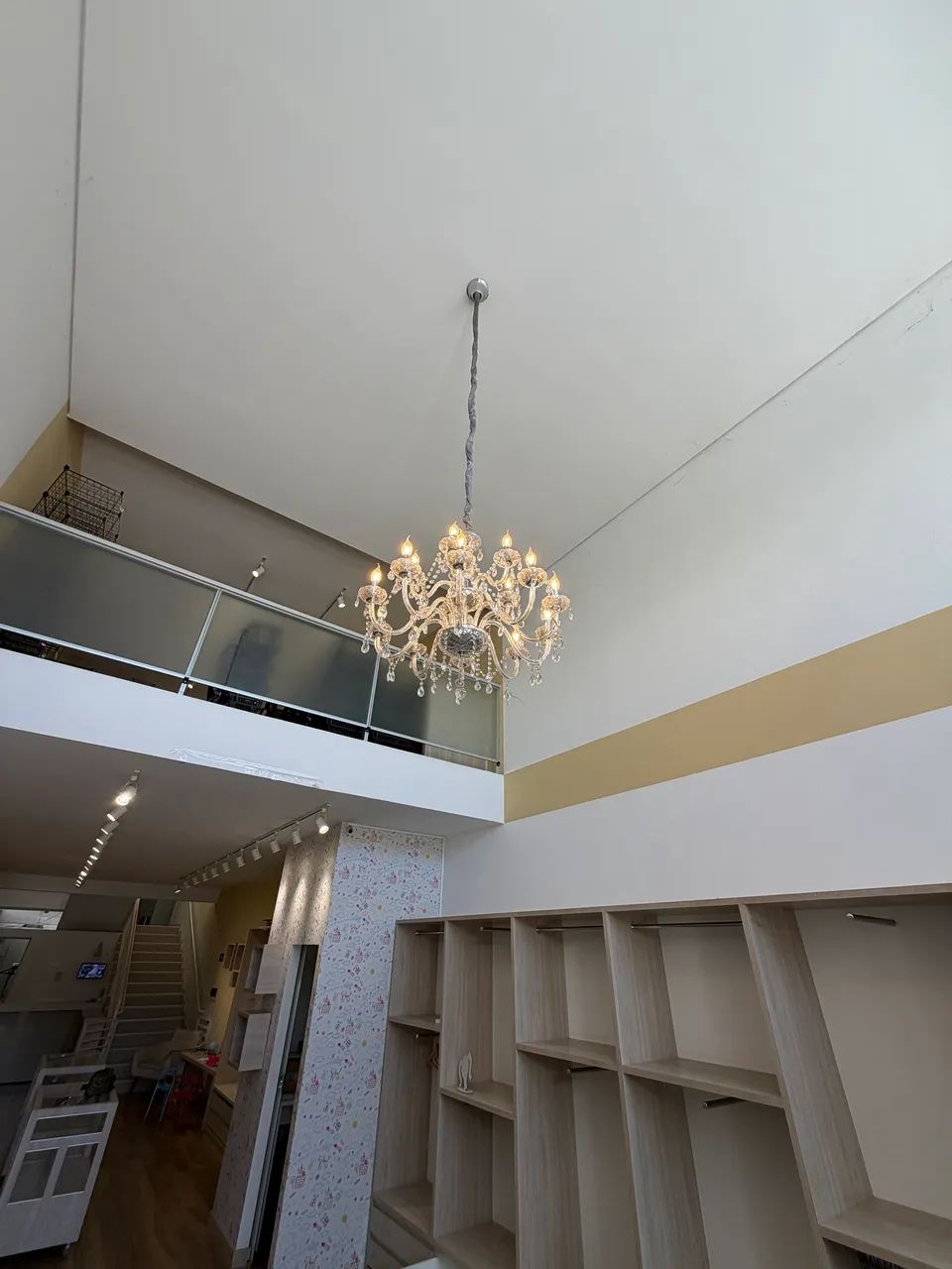 Lustre grande clássico com cristais  - Foto 4