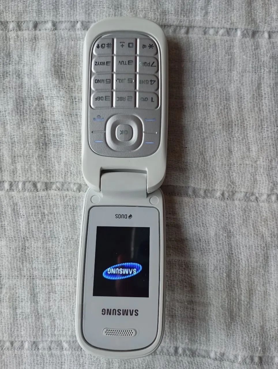 VENDO ESSE APARELHO DE CELULAR NOVO. - Foto 2