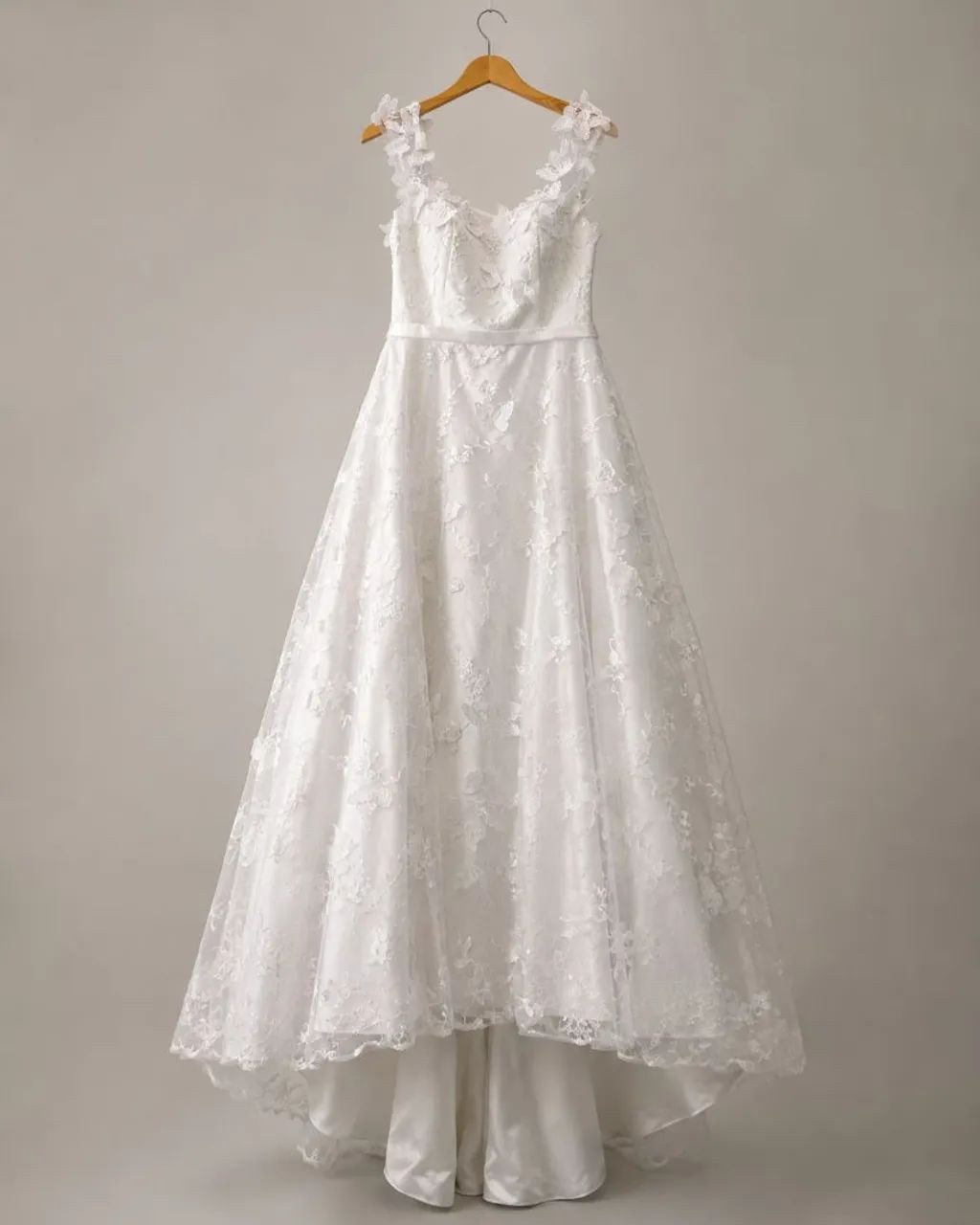 Vestido de Noiva Luxo com Aplicações - Impecável