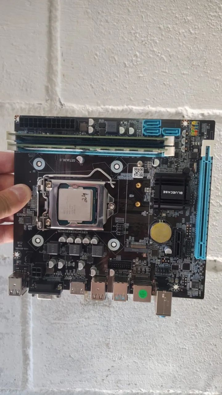 Kit PC - Placa-mãe B75 + 4GB DDR3