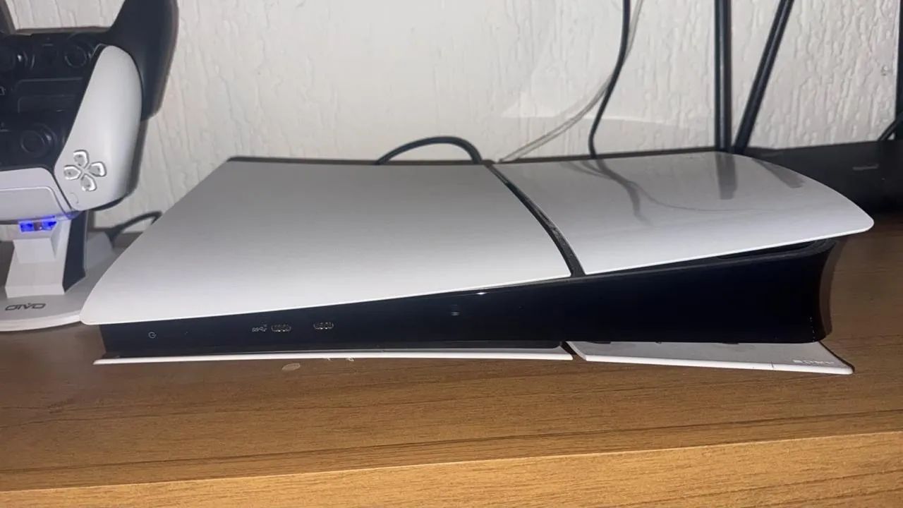 PS5 Slim 1TB mídia digital 