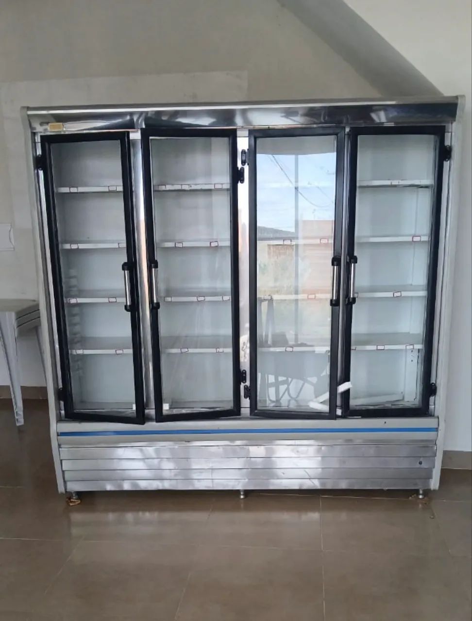 FREEZER EXPOSITOR 