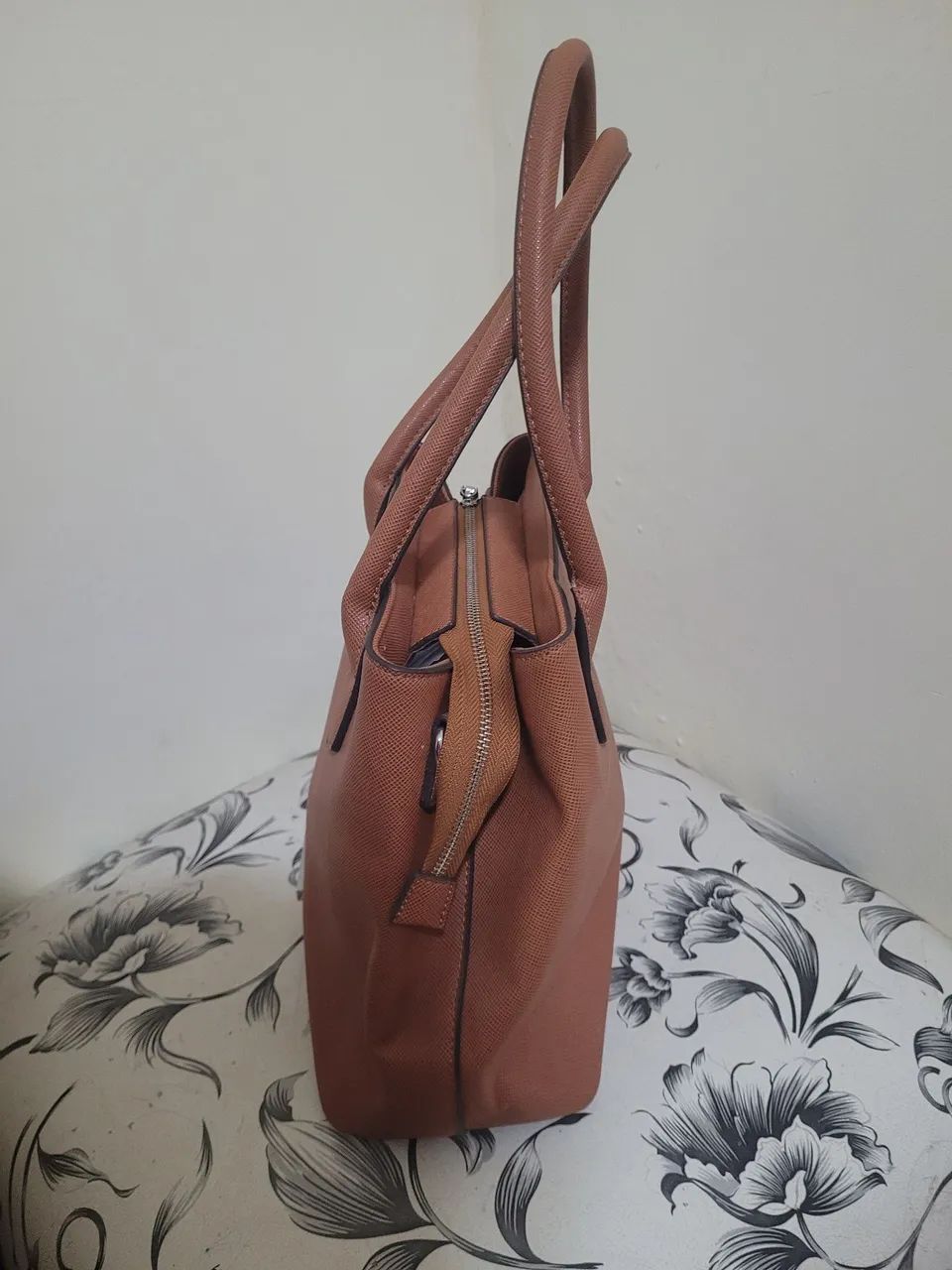 Vendo uma bolsa feminina  - Foto 2