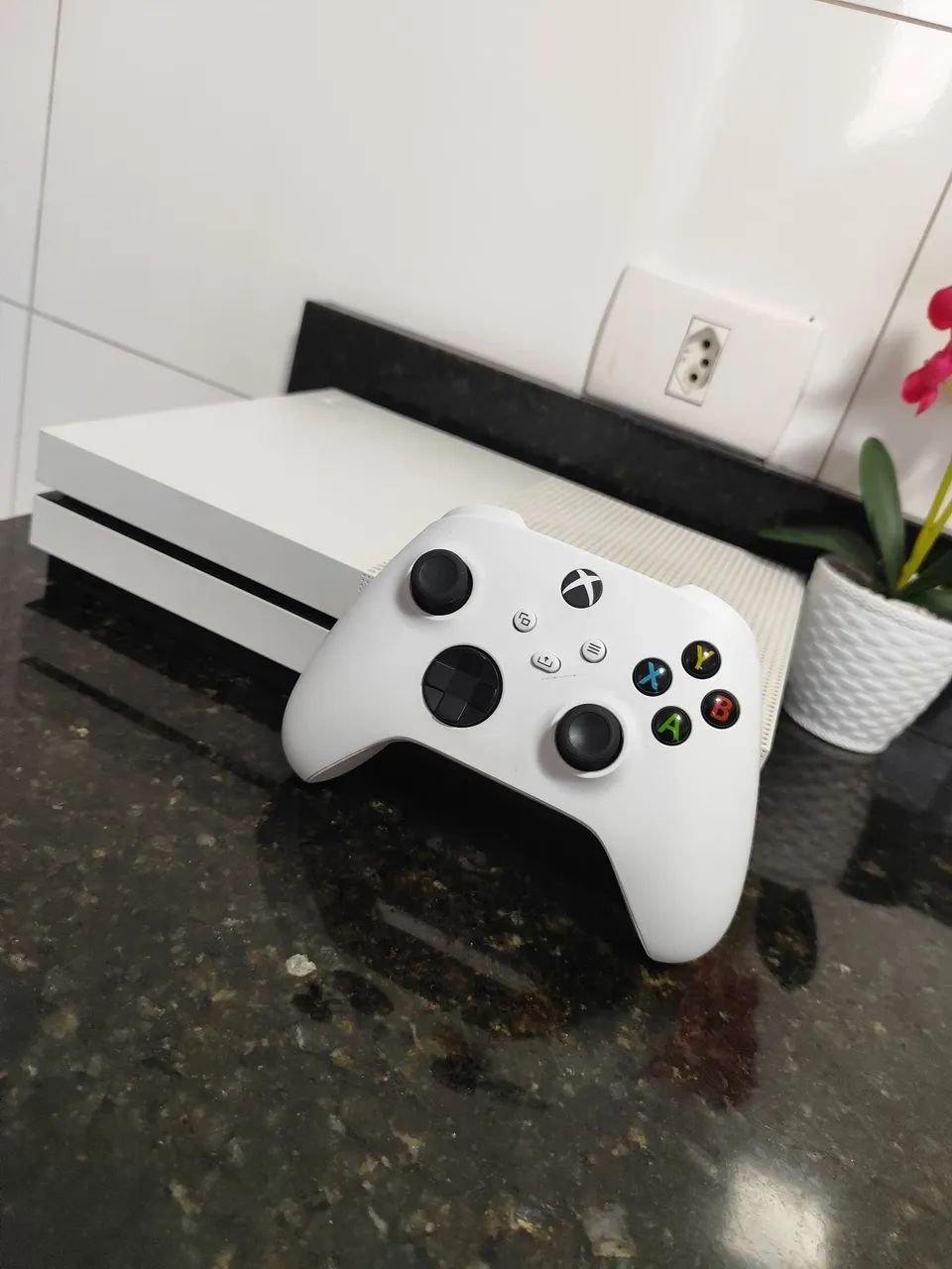 XBOX ONE S 1TB 