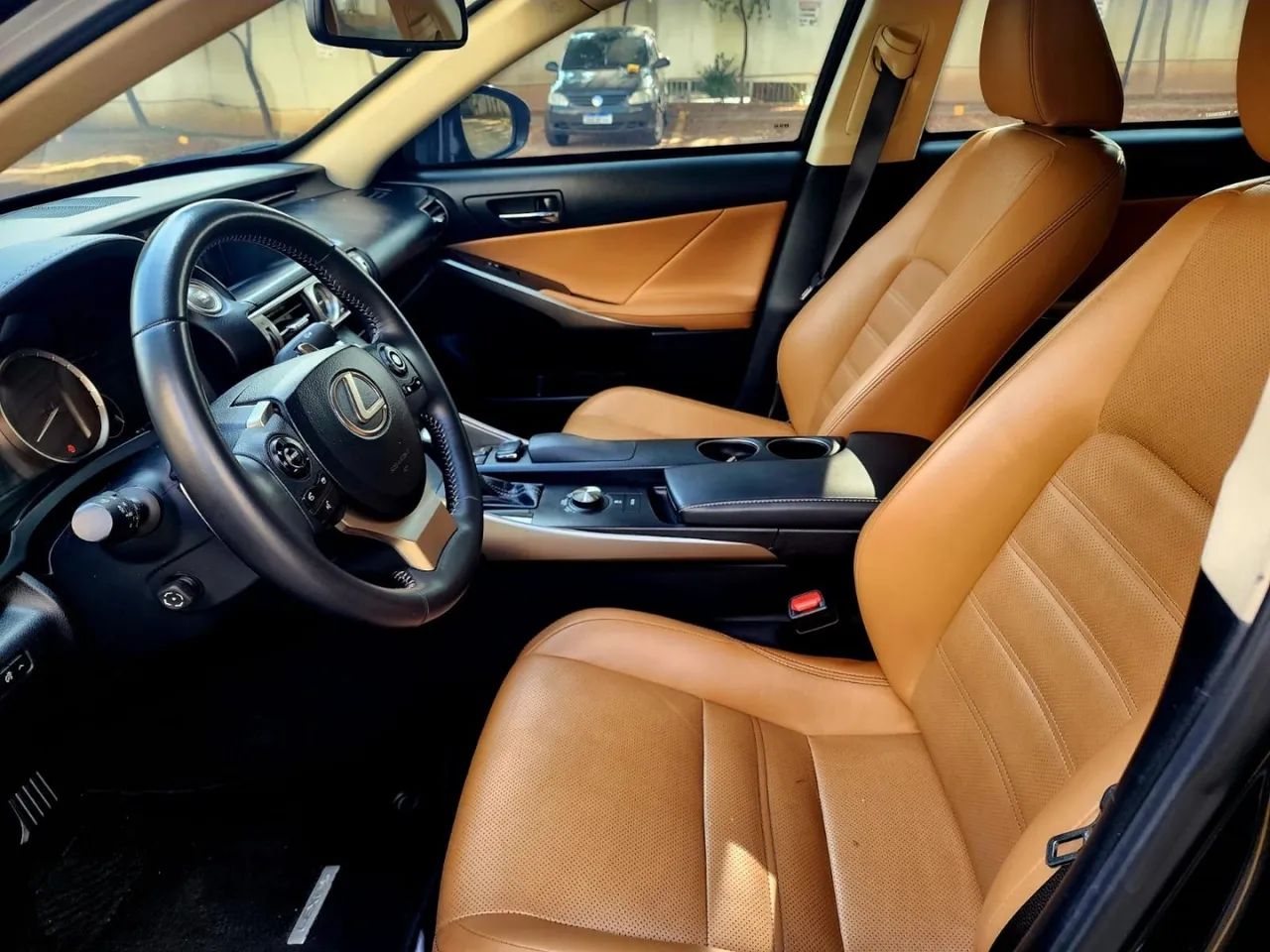 Lexus IS-250 2.5 24V 208cv Aut., foto 7 de 15