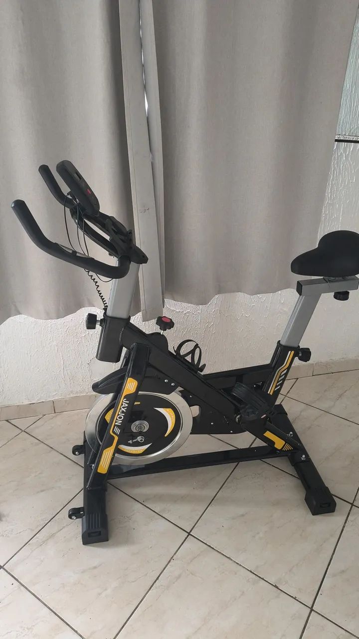 Bicicleta profissional ergométrica 150 kilos Nova