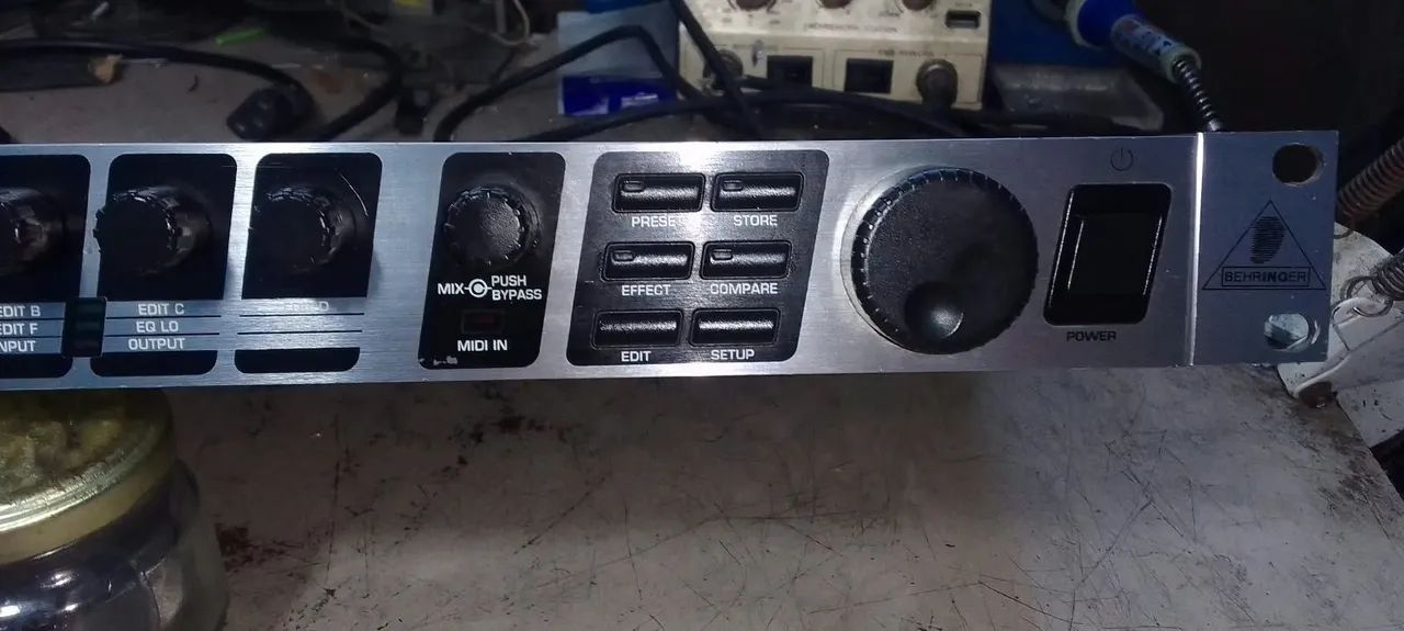 Processador de efeitos Behringer DSP 2024P - Foto 4