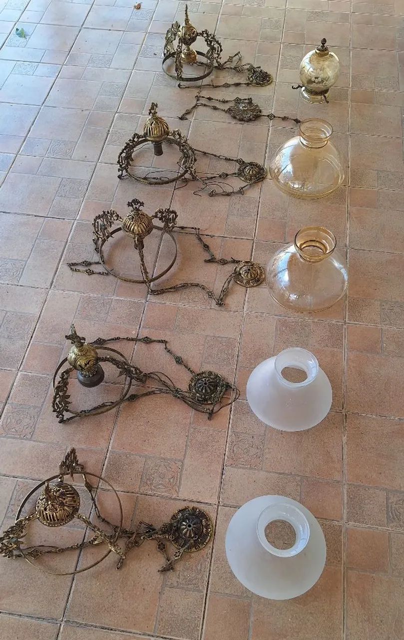 Conjunto de Luminárias em bronze, estilo colonial.  - Foto 2